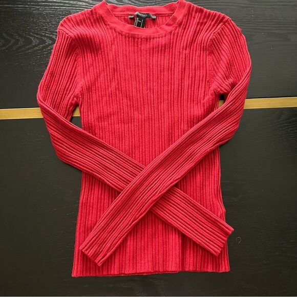 Forever 21 Sweater Size Small Red NWT - Picture 6 of 10